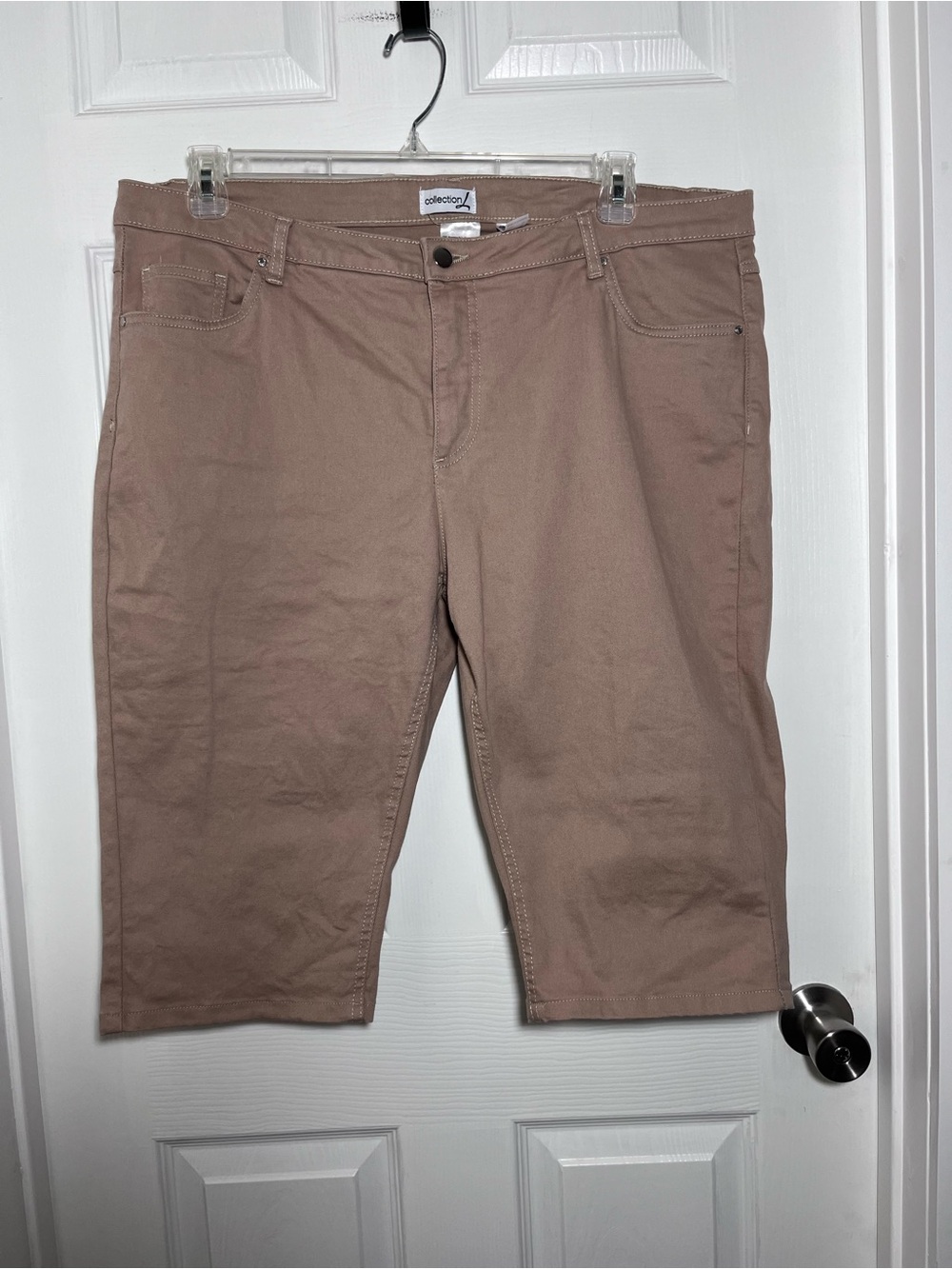 Collection B Taupe Capris Women's Stretch Knee-Length Pants